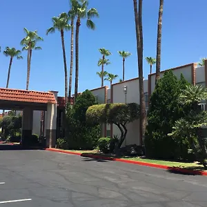 3* Hotel Ramada By Wyndham Near Asu