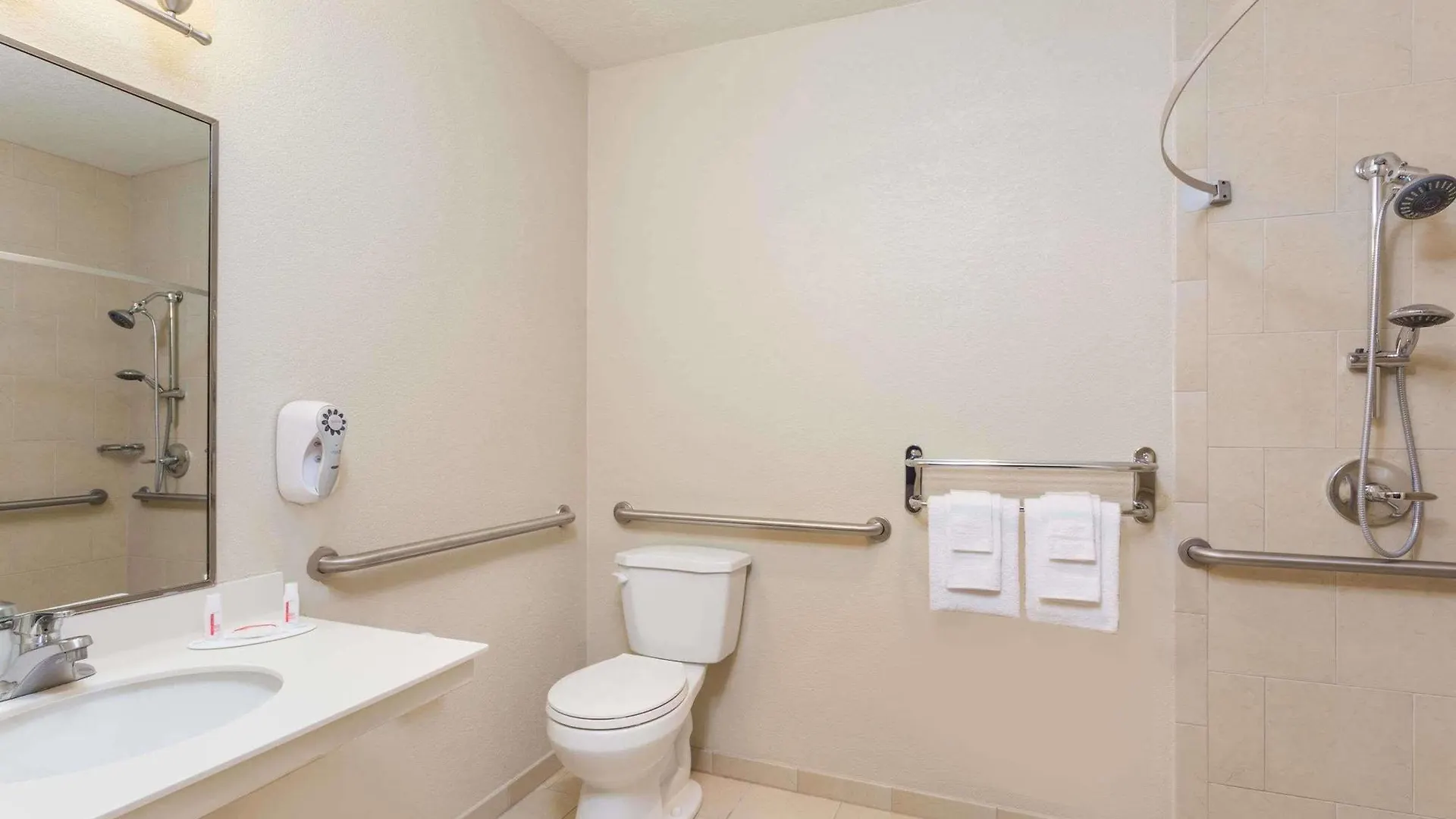Super 8 By Wyndham Tempe/Asu/Airport Hotel  Tempe